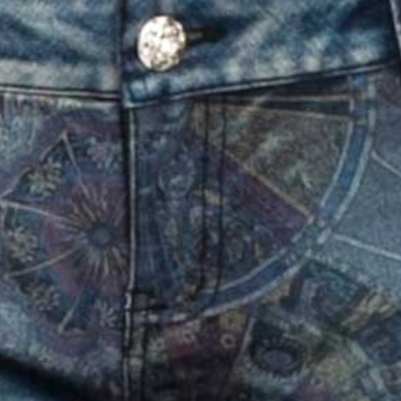 Stained Glass Denim Shorts - Picture 5 of 5